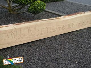 Graveren geschaafde houten plank